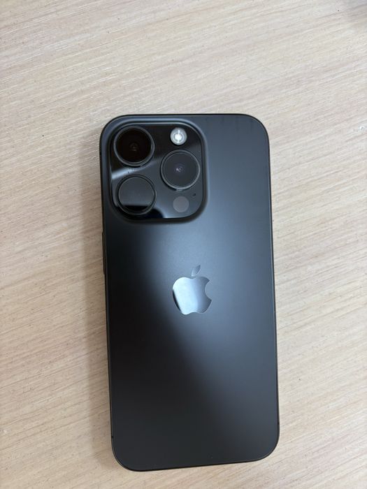 Продам айфон 15 про iphone 16 pro 256 гб оригинал