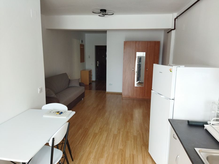 P F inchiriez apartament cu 2 camere