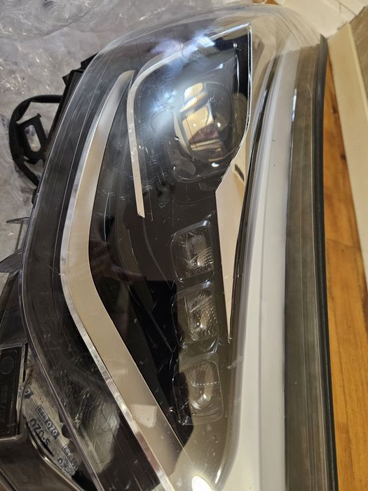 Преден десен фар за Toyota CH-R