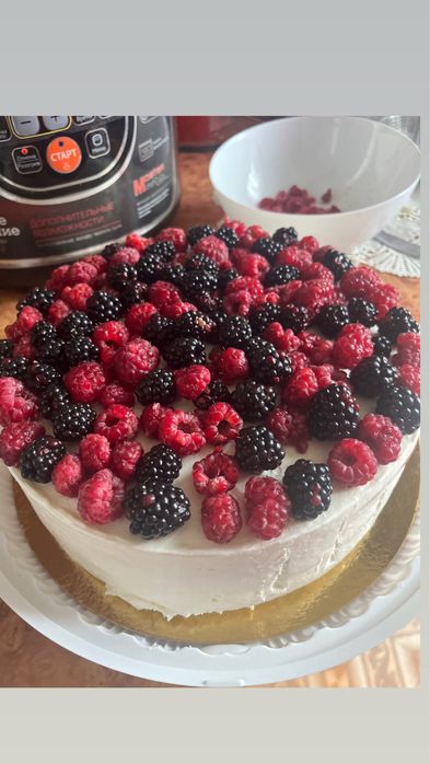 Чайный стол, выпечка, торты