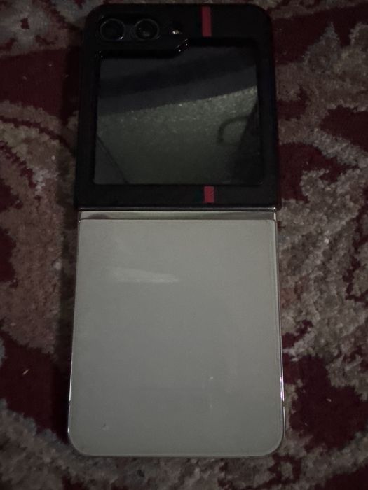 Samsung z flip 5 vetnam