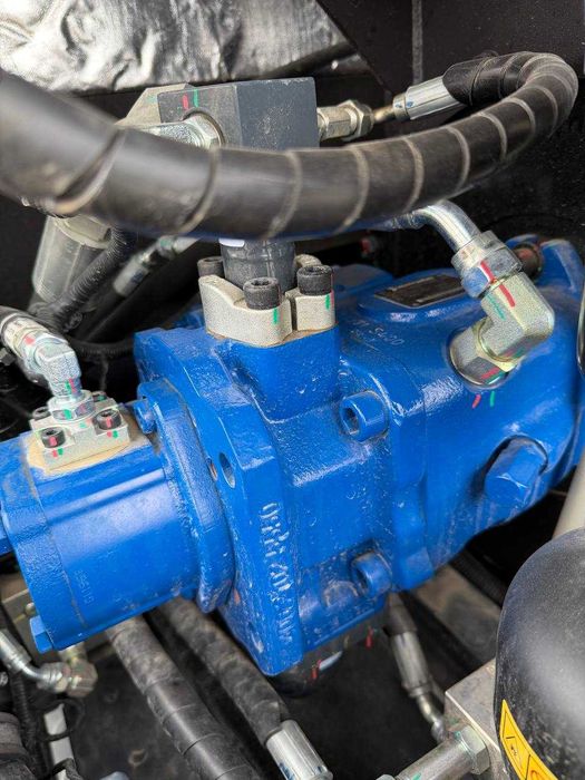 Мини экскаватор Hyundai HW60 - Двигатель: YANMAR