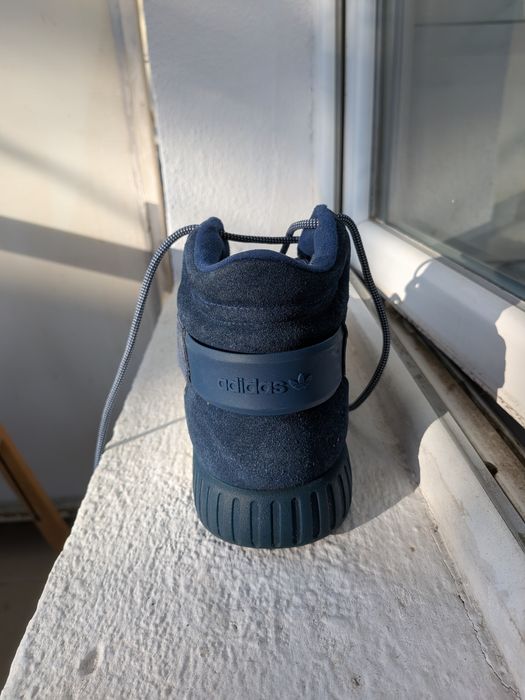 Tenesi Adidas Tubular Bluemarin