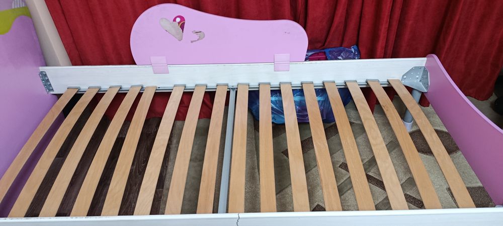 Продам кровать с матрасом