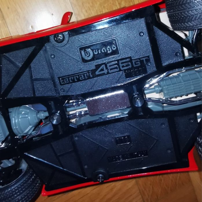 Колекционерски модел Ферари 456 GT Ferrari 456 GT червено 1:18