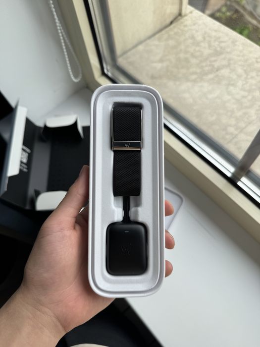 Фитнес браслет Whoop MG