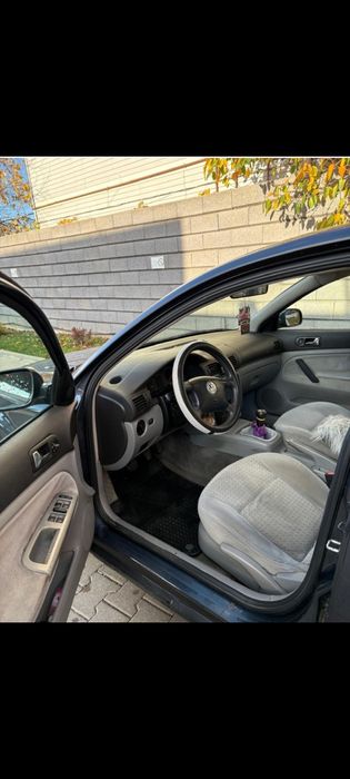 Vand sau schimb passat b5.5 1.8t in stare foarte bună