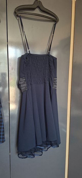 Продавам официална рокля