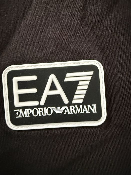 Emporio Armani-оригинална тениска