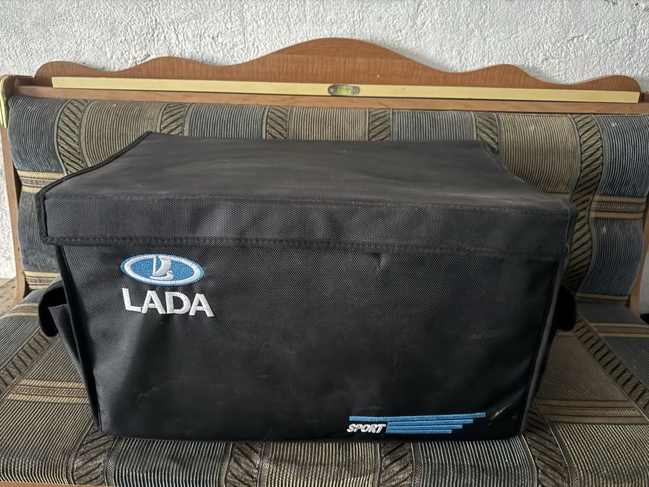 Продам органайзер в багажник lada
