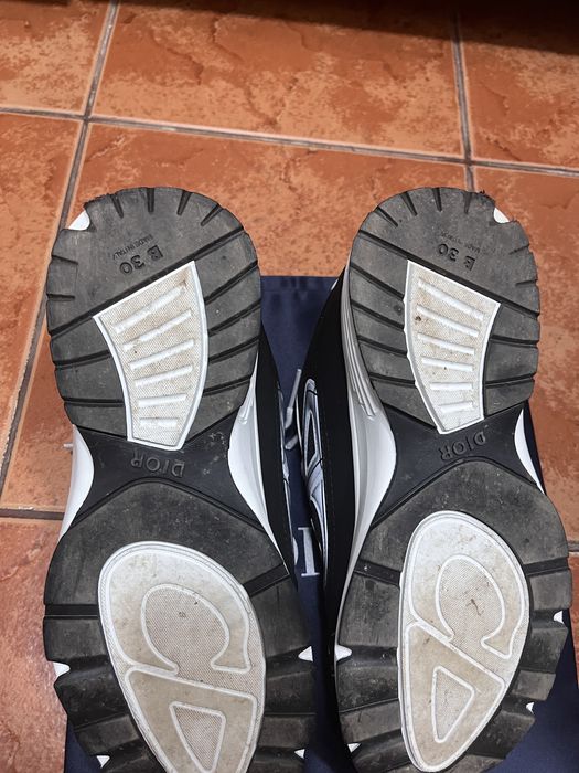 Dior b30 black and white