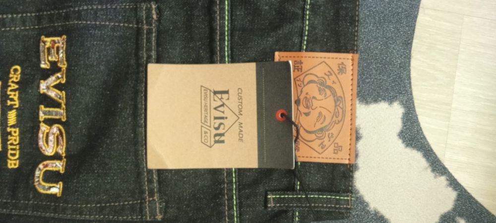 Продам джинсы Evisu. Легитные