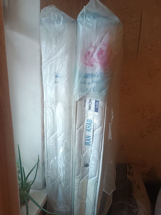 2 Матраса , новые , почти не использованные