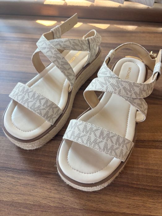 Дамски сандали Michael Kors Lynn