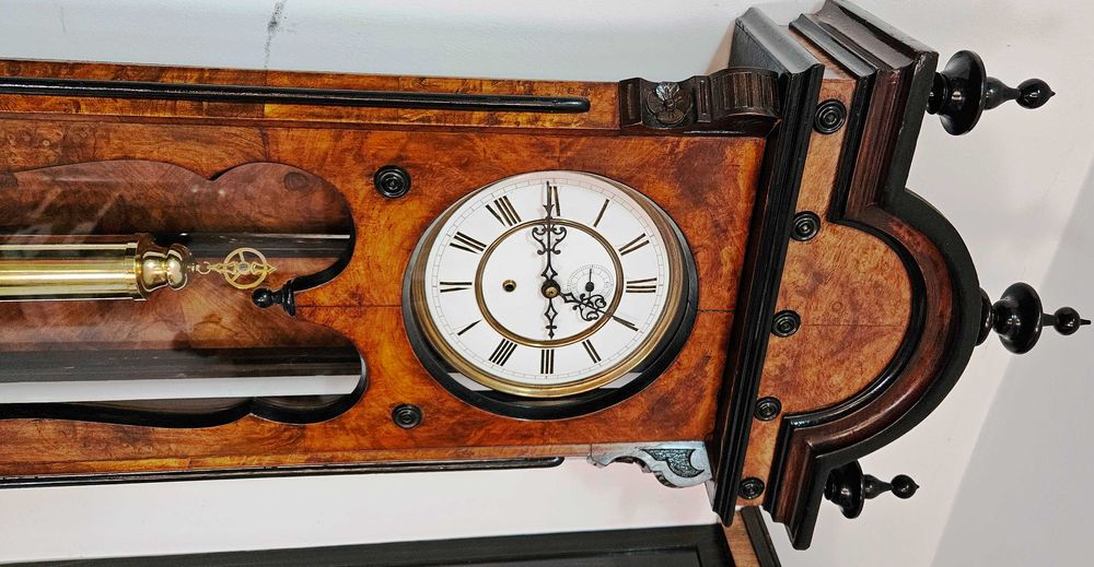 Ceas de perete cu pendul si o greutate  Biedermeier