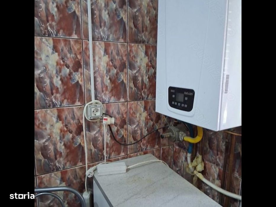 Apartament 3 camere-Decomandat -Zona Lipovei-Parter