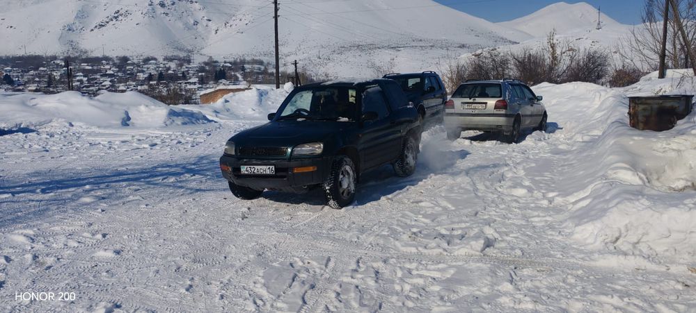 Продам Рав 4 срочно