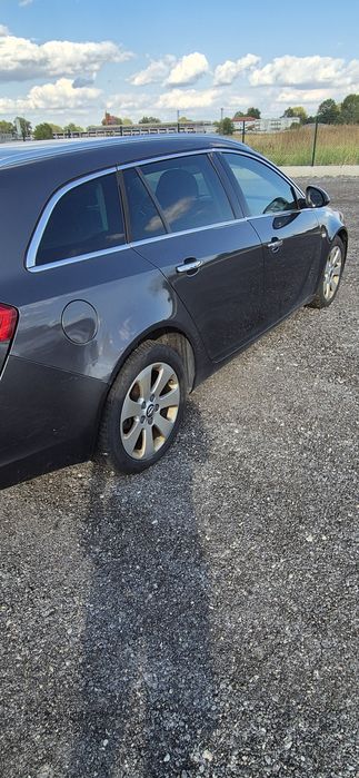 Опел инсигниа 2012г 2.0 д 160 hp