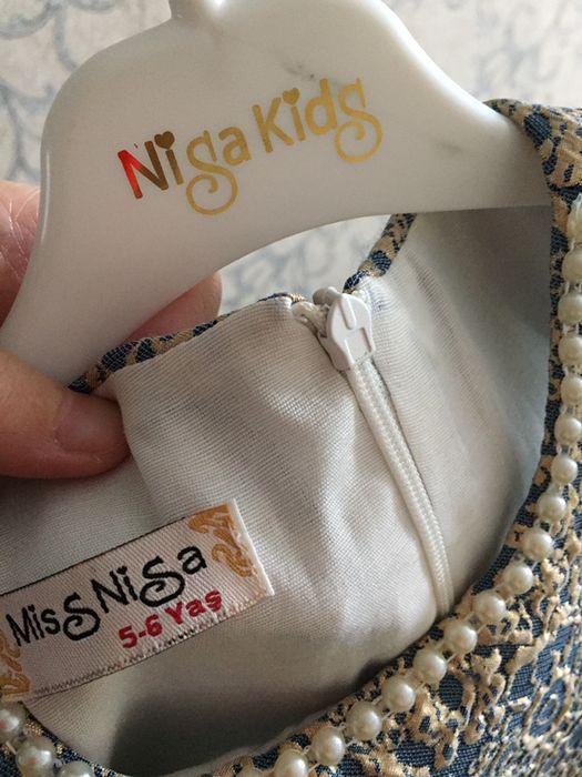 Продам платья для девочек