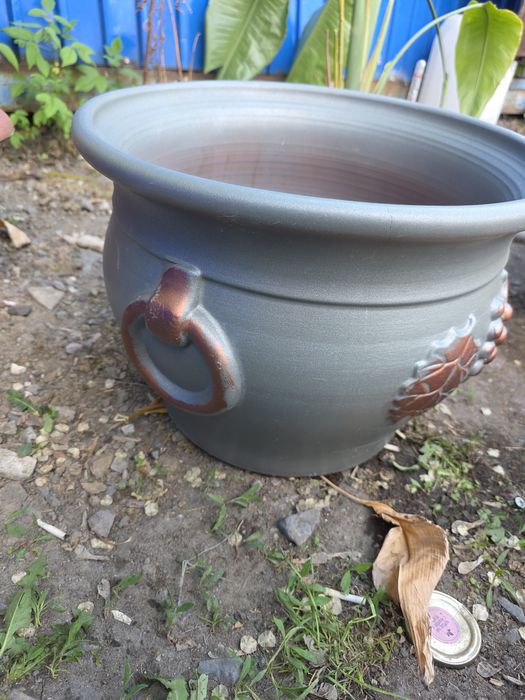 Продам не дорого горшки кирамика