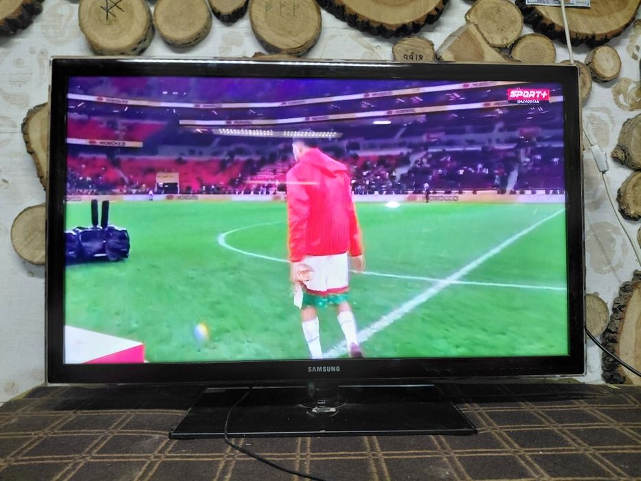 Продам телевизор Samsung 102см