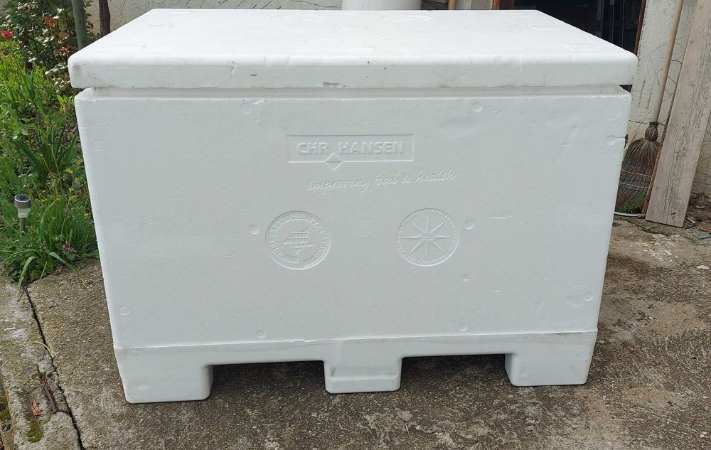 Хладилна кутия голяма