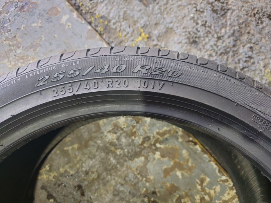 255 40 20 vara pirelli