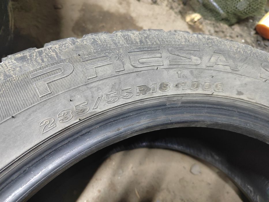Продам б/у шины Maxxis, липучкички