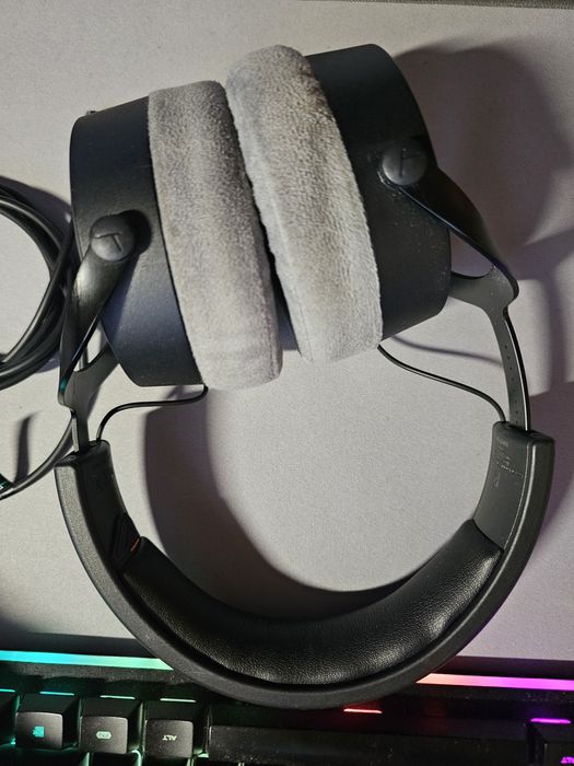 Beyerdynamic Dt 900 Pro X for gaming mixing and mastering