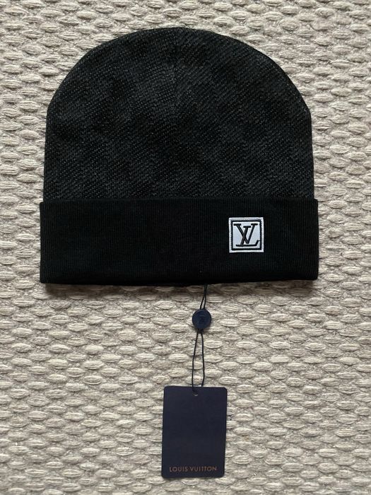 Caciula Louis Vuitton