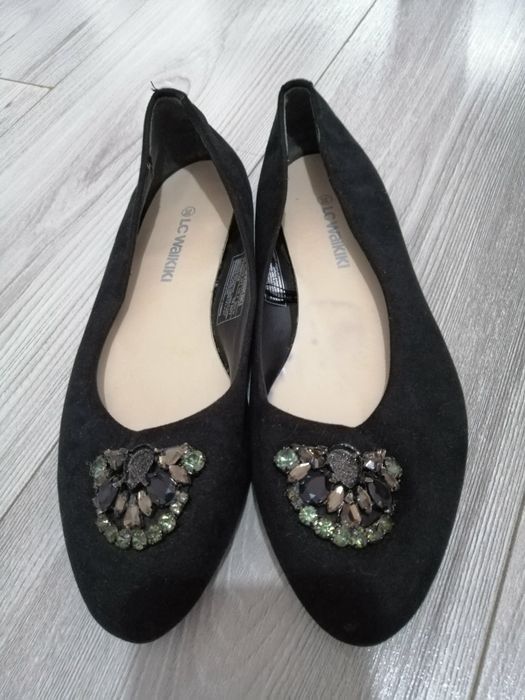 Pantofi balerini negri cu pietricele LC Waikiki mărimea 38