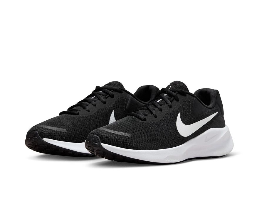 Nike revolution 7