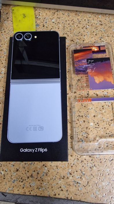 Samsung Galaxy z flip6