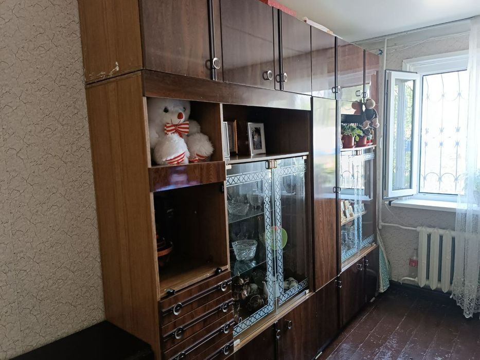 Шкаф стенка и кровать