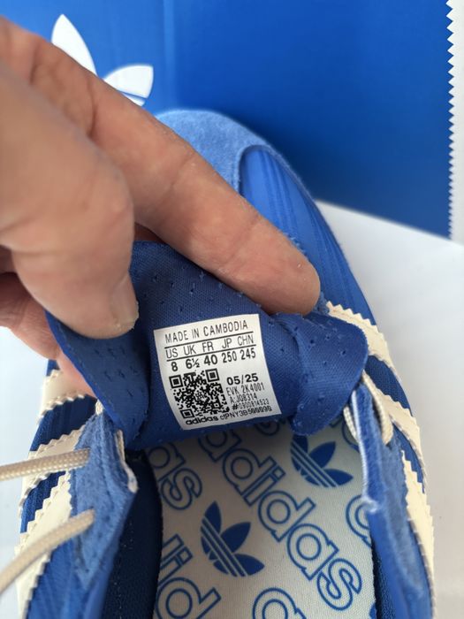 Маратонки Adidas чисто нови