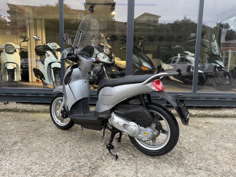 Scuter Aprilia Scarabeo 125 cc -Garantie-Transport Gratuit-