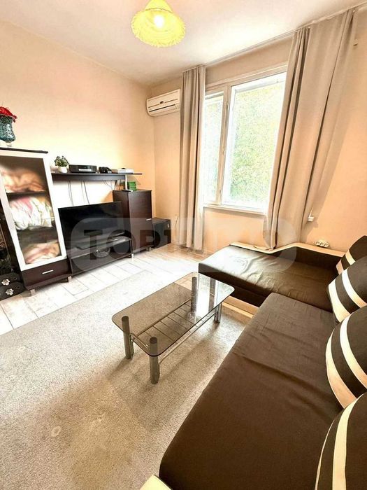 Дава се под наем Тристаен апартамент в Варна, Гръцка махала - 77 кв.м за 1097.01 € - Снимка #9