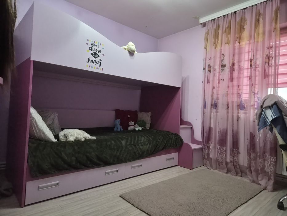 Pat  dormitor fete