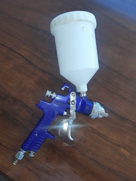 Авто краска пулт сотилади янги.