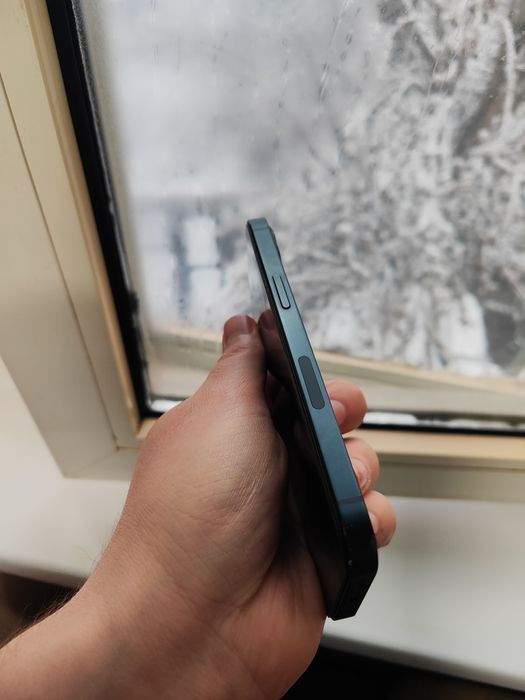 iPhone 13 128 GB LL/A Blue yaxshi sostoyaniya arzon narxda