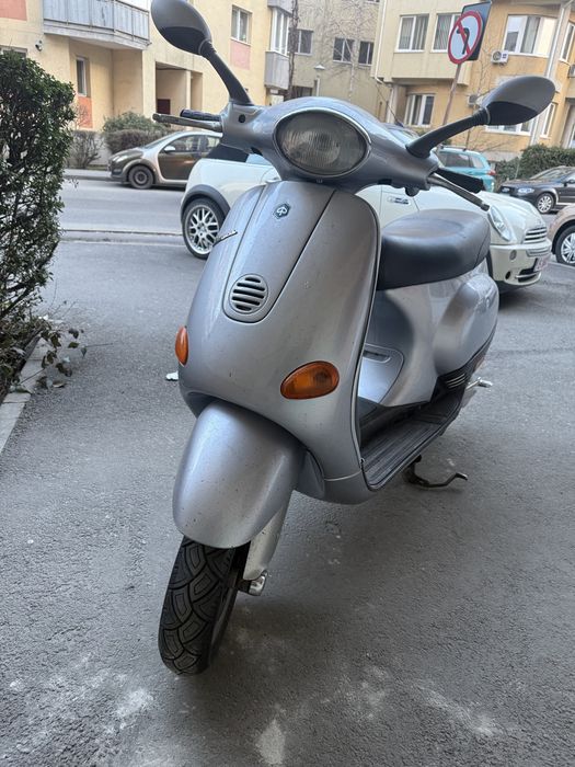 Vespa 49cc perfect functionala