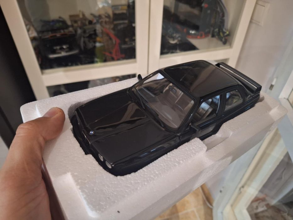 Bmw e30 m3 minichamps 1:18