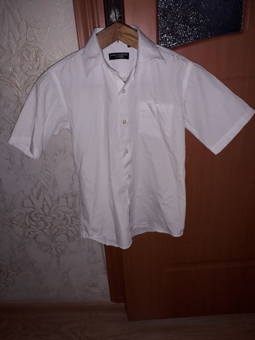 Белые рубашки на мальчика 8-9лет