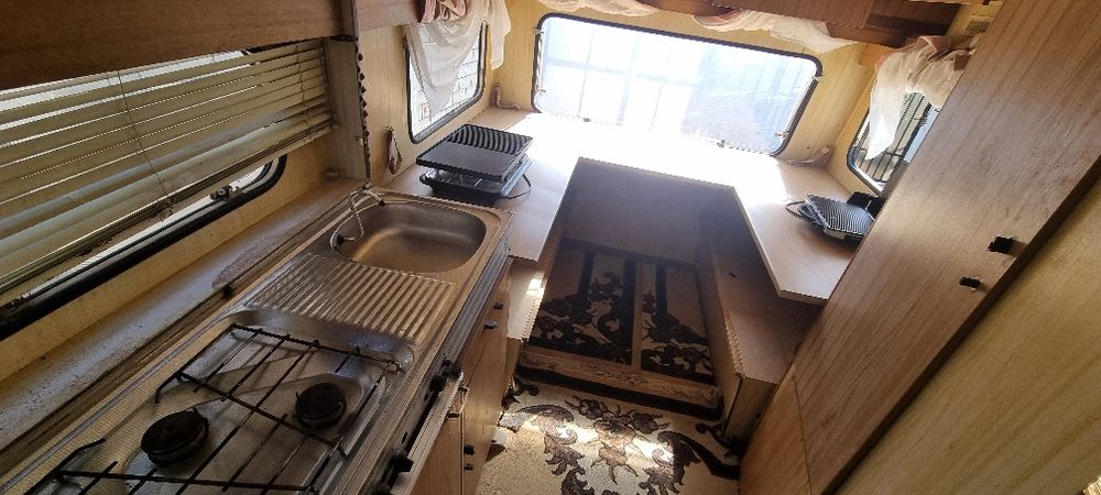 De colectie rulota comercială fastfood inmatriculata in Ro.