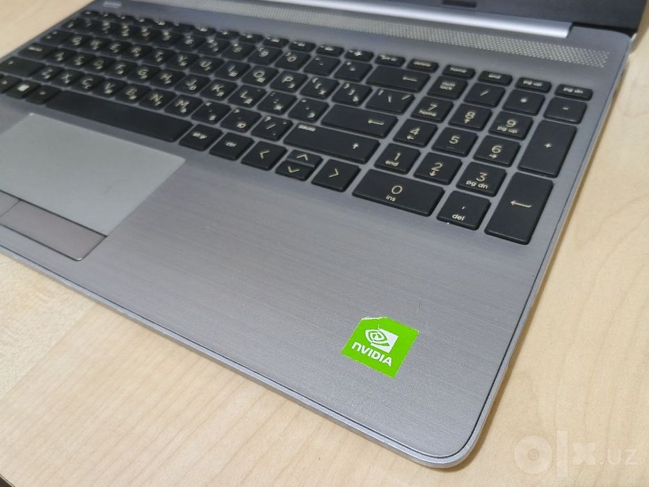 HP 250 G8 15,6" FHD SVA/CORE™ i5- 1035G1/8GB DDR4/256GB NVMe/MX130 2GB
