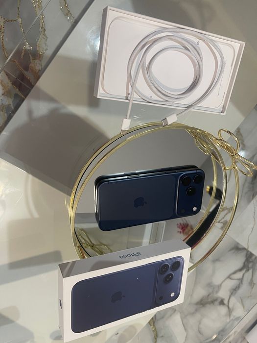 vând iphone 17 pro max deep blue 256 GB