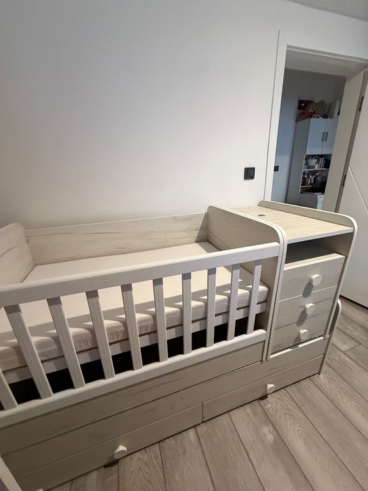 Кошара с люлеещ механизъм 4 в 1