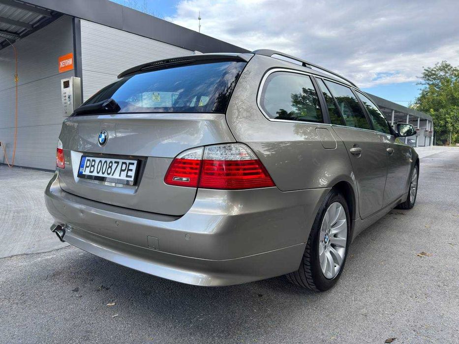 Aвтомобил BMW e61 2.0d