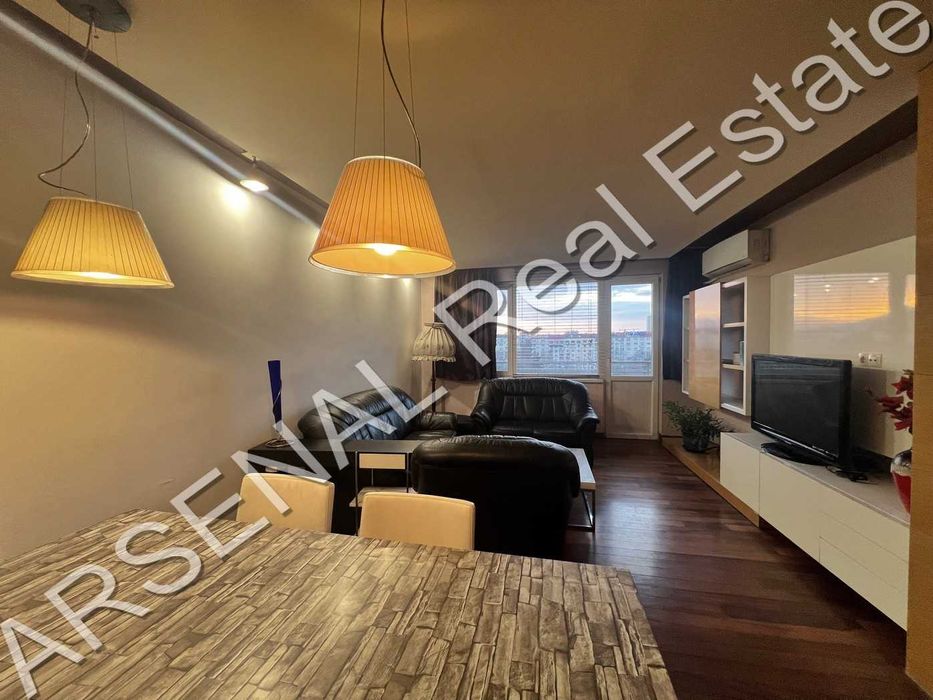 Дава се под наем Тристаен апартамент в София, Център - 120 кв.м за 797.64 € - Снимка #4