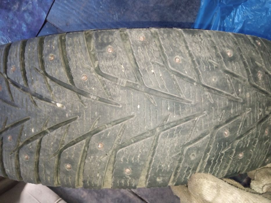 Продам зимние шины